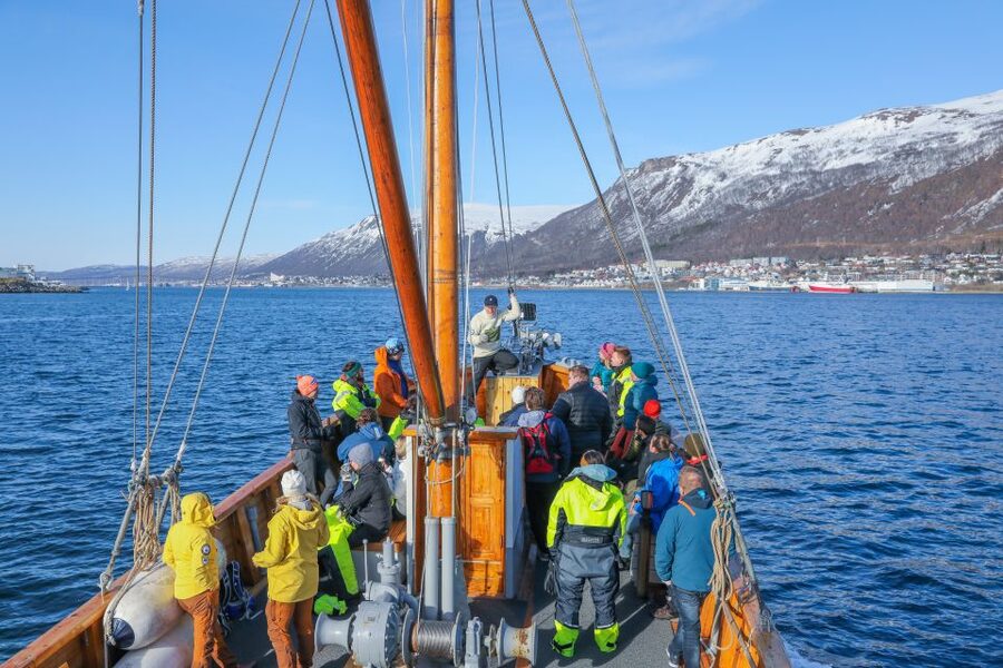1 Hour Photo & History Cruise - Hermes II: old wooden boat, modern comfort, and real purpose