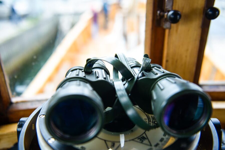 1 Hour Photo & History Cruise - Who should book Hermes II, and who might prefer something longer