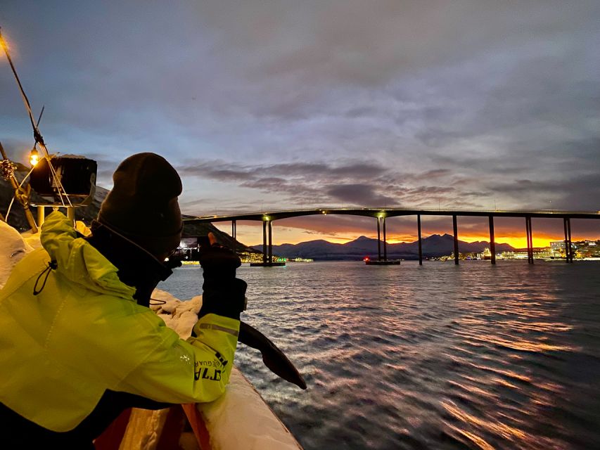 1 Hour Photo & History Cruise - Practical tips for boarding at Tromsø piers 10 and 12