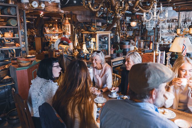 3 Hour Guided Food Walk Tour in Alesund, Norway - Stuen diner classic and the oldest bakery for the edible skilpadde