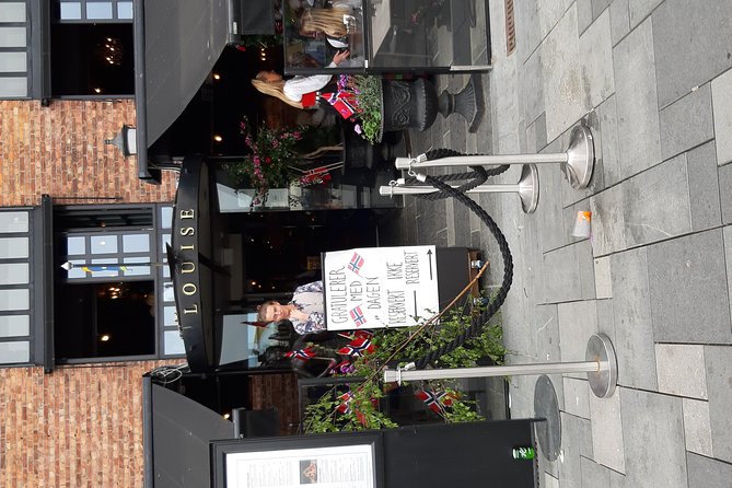 A Well Balanced History and Food Tour with Focus on the Scandinavian Kitchen - Stop 2: Aker Brygge, the waterfront reality check