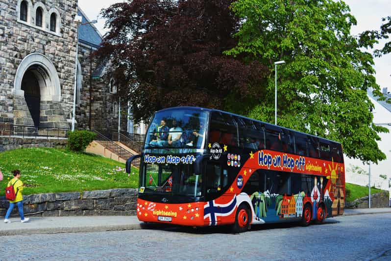 Ålesund: 1-Day Hop-On Hop-Off Sightseeing Bus Ticket - Ålesund’s story in motion: the 1904 fire and Art Nouveau clues