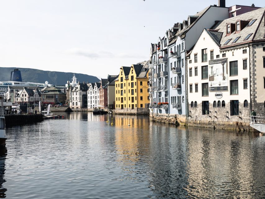 Ålesund: Guided Food Walking Tour - Key highlights before you walk