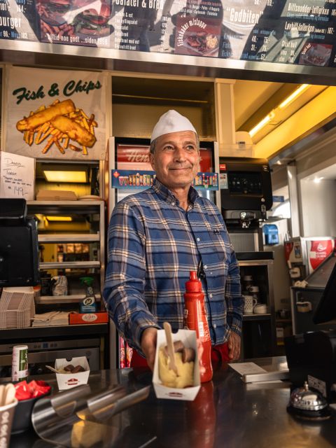 Ålesund: Guided Food Walking Tour - The best part is the guide: stories that connect food to local life