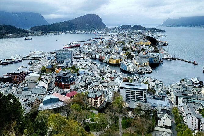 Ålesund Two Hour Walking City Tour - Key Highlights You Get in Just Two Hours
