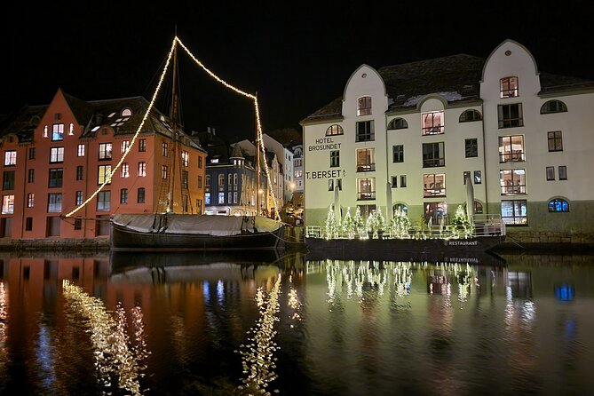 Ålesund Two Hour Walking City Tour - Two Hours to Get Your Bearings in Ålesund