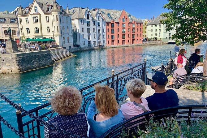 All Alesund Highlights in one tour - Sunnmøre museum: everyday farm and sea life, indoors