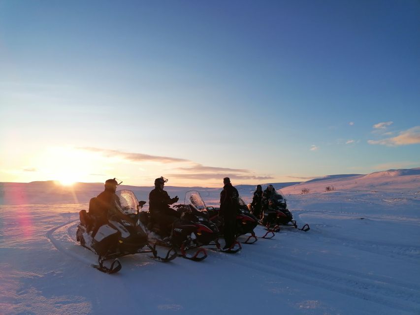 Alta: Guided Snowmobile Safari on Finnmarksvidda With Snacks - The mountain cabin stop, plus arctic life on the plateau
