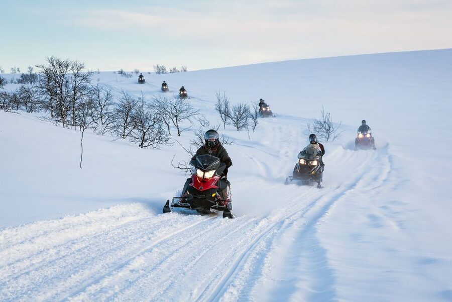 Alta: Guided Snowmobile Safari on Finnmarksvidda With Snacks - Who should book, and who should skip this winter ride