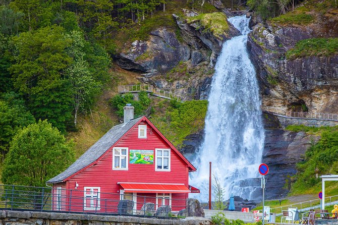 AMAZING HARDANGER FJORD: Private guided round trip from Bergen, 10 hours - The Drive Toward Hardangervegen: Waterfall Country, Built for Stops