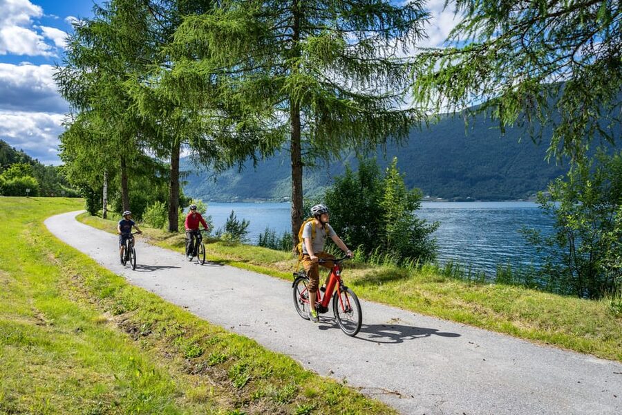 Andalsnes: Bike & Hike Adventure to Litlefjellet Summit - Key Points You’ll Care About Before You Go