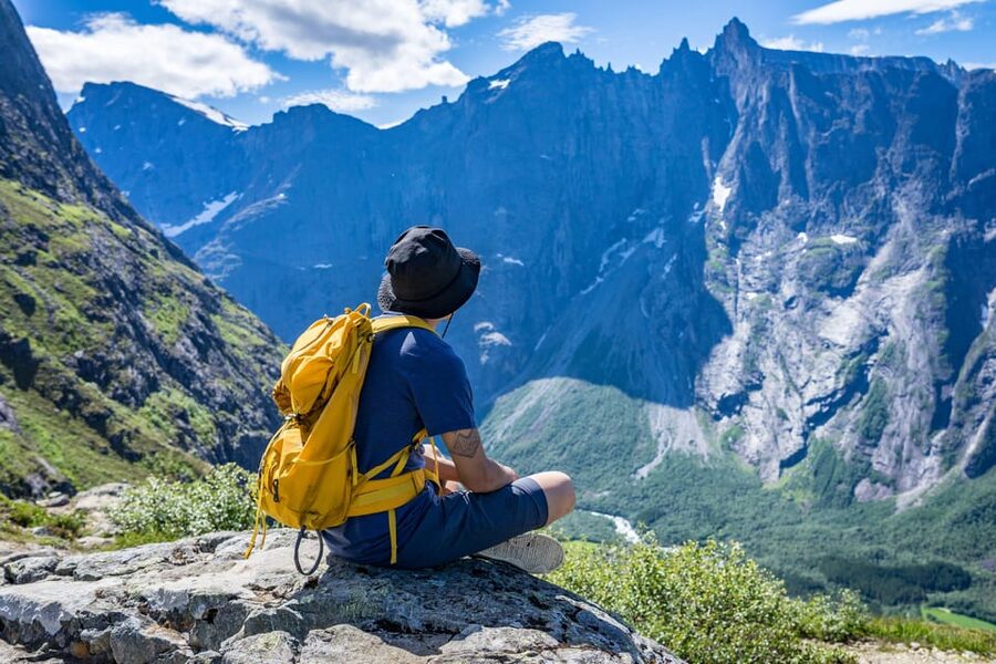 Andalsnes: Bike & Hike Adventure to Litlefjellet Summit - Why Åndalsnes and Litlefjellet Work So Well Together