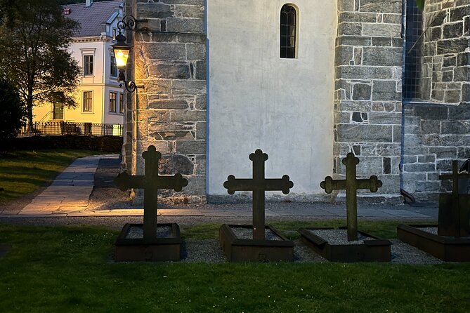 Audio Walking Tour in Bergen Famous Ghosts Location - Domkirken: A Nearly 900-Year-Old Cathedral With a Cannonball