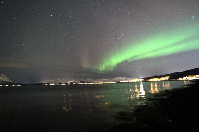 AURORA DAİLY Northern Lights Safari Tour 8 Guests with PİCKUP - The night’s rhythm: thermal comfort, campfire stops, and short breaks