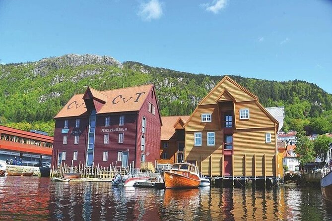 Bergen City Cruise - Skuteviken, Sandviken islets, and the fjord that shapes the view