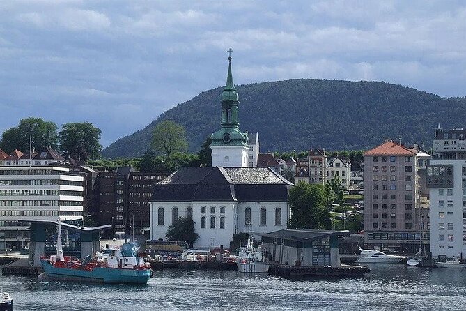 Bergen City Cruise - From shipbuilding to USF Verftet: Georgernes Shipyard’s transformation