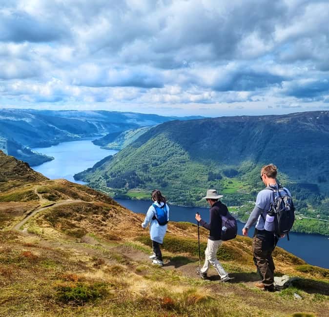 Bergen: Fjord Hiking - Public tour - Choosing Mt Hananipa, Mt Bruviknipa, or Mt Arnanipa