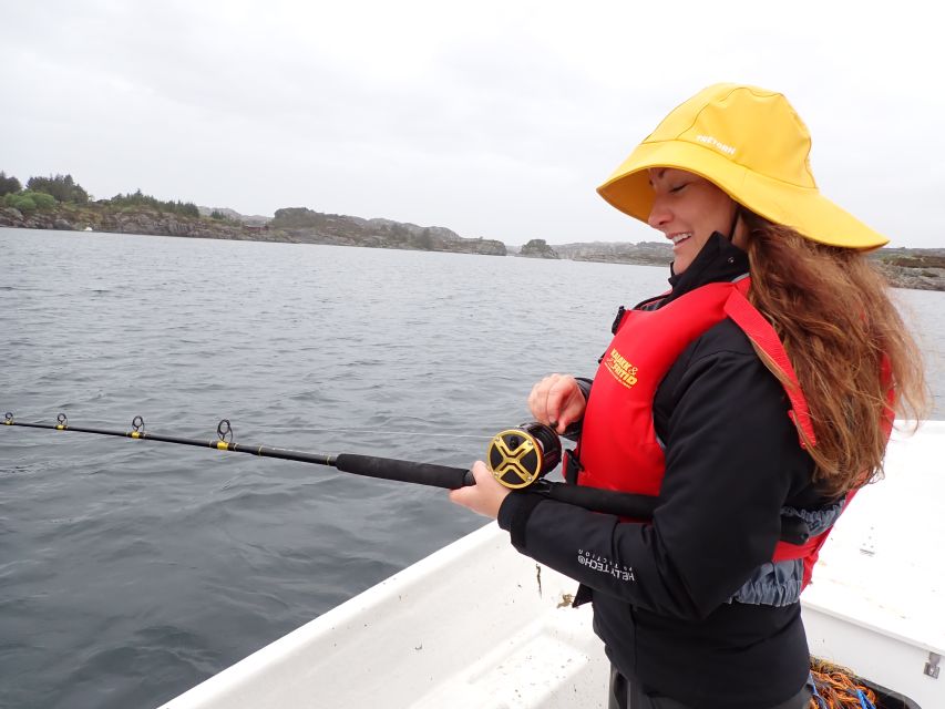 Bergen: Guided Fishing Tour with Outdoor Cooking - Key things that make this Bergen sea fishing day work