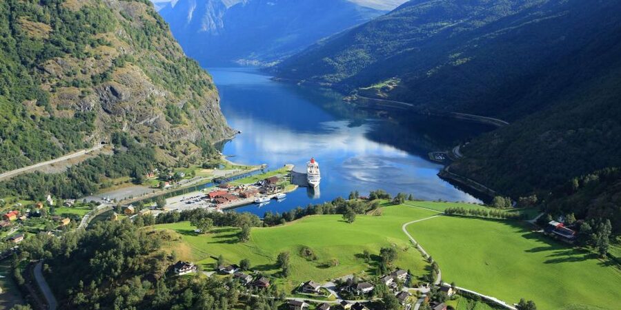 Bergen: Hardangerfjord, Voss Gondola & 3 Great Waterfalls - Voss Gondola to Mt. Hanguren: the quick ride with a lot of payoff