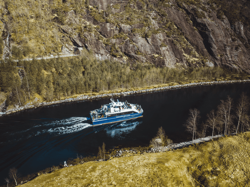 Bergen: Mostraumen Fjord & Waterfall Cruise - On Deck and Inside: Staying Warm, Dry, and Seeing Everything