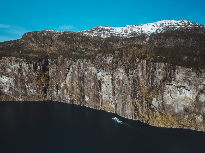 Bergen: Mostraumen Fjord & Waterfall Cruise - Winter Reality: Ice, Route Changes, and How to Stay Flexible