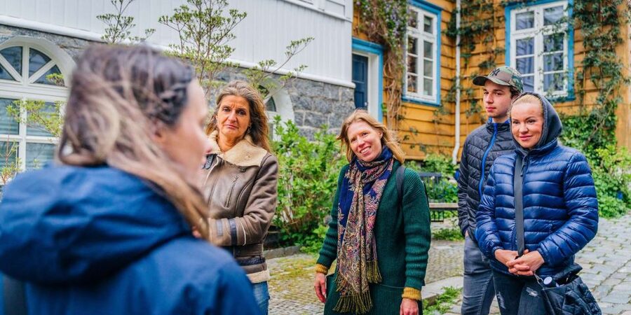 Bergen: Nordnes Neighborhood Hidden Gems Walking Tour - Nordnes peninsula: the Bergen you get when you skip the crowd