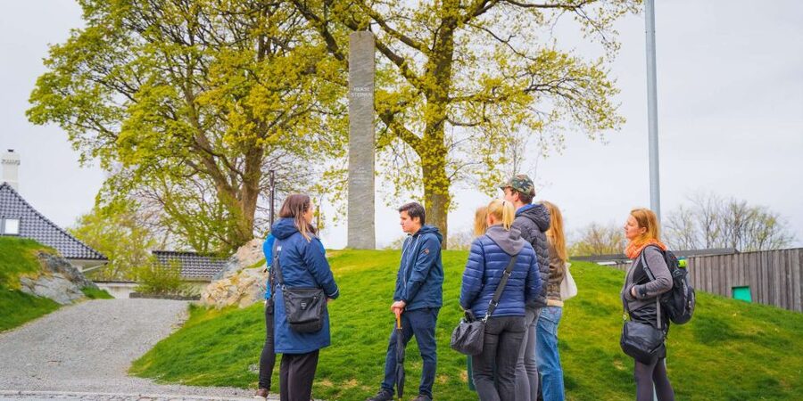 Bergen: Nordnes Neighborhood Hidden Gems Walking Tour - From Hanseatic trade power to Norwegian merchants