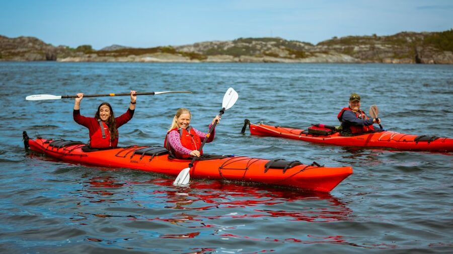 Bergen: Øygarden Islets Guided Kayaking Tour - Safety and First-Time Kayak Skills Without Making It Awkward