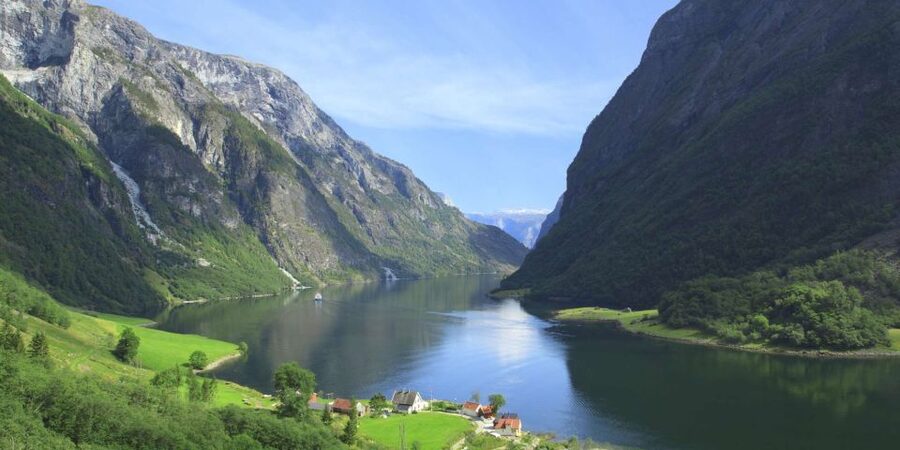 Bergen: Private Day Tour, Nærøyfjord Cruise and Flåm Railway - Should you book this Bergen fjord day tour?