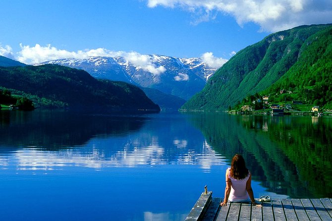 Bergen: Private Full-Day Roundtrip to Hardangerfjord with cruise - Highway 7 scenic route, waterfalls, and the Goldfish Lake detail you will remember