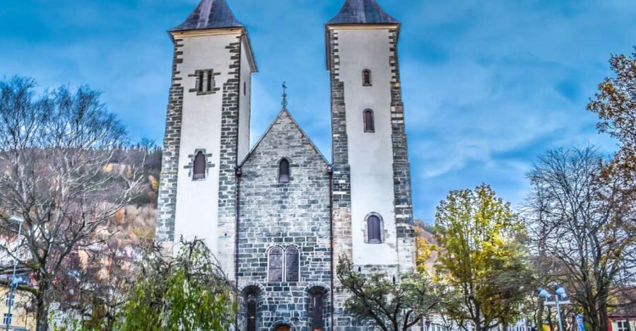 Bergen: Private Guided City Sightseeing Tour - Your Bergen By Expert guide, and why the history lands