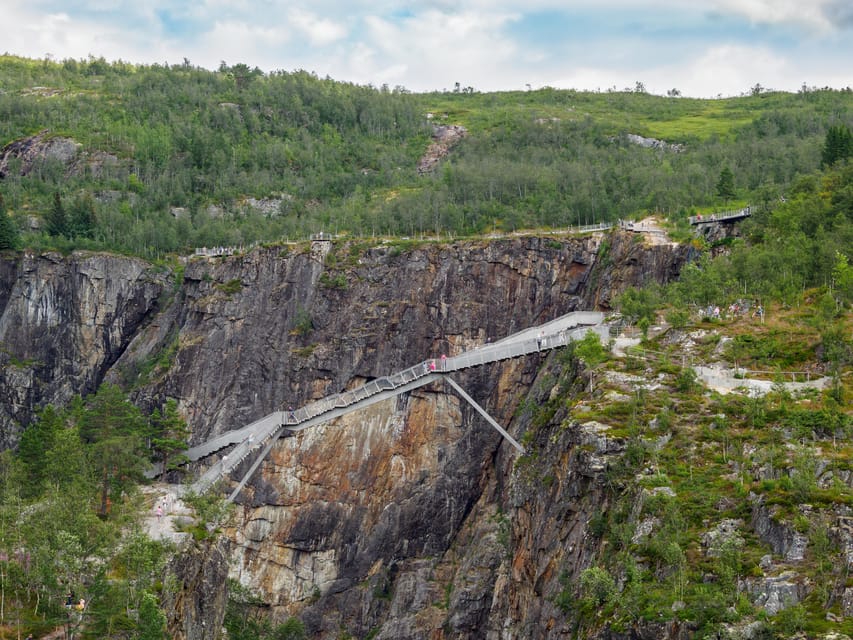 Bergen: Private Waterfalls and Wonders of Fjord Norway - Skjervsfossen: first waterfall hit and why the timing matters
