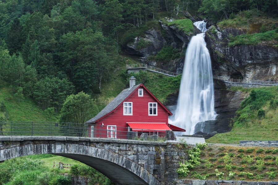 Bergen: Private Waterfalls and Wonders of Fjord Norway - Eidfjord: where the day breathes, plus the lunch reality