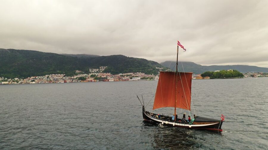 Bergen: Viking Ship Sailing Experience and Sightseeing Trip - Should you book the Bergen Viking Ship sailing experience?