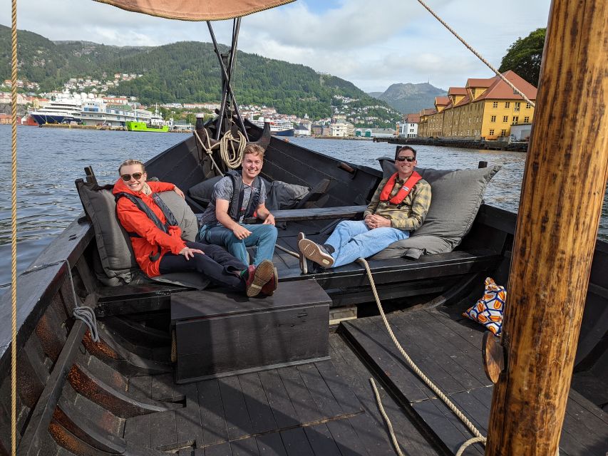 Bergen: Viking Ship Sailing Experience and Sightseeing Trip - Bryggen start and the square sail moment, how the sailing actually works
