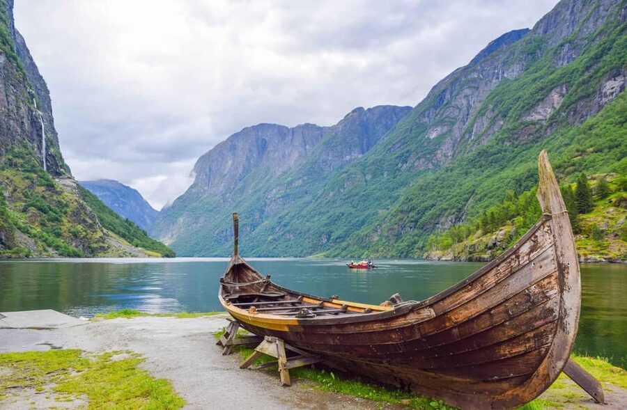 Bergen: Viking Village, Nærøyfjorden Cruise and Flåm Railway - Timing details and how not to get trapped by Myrdal waiting