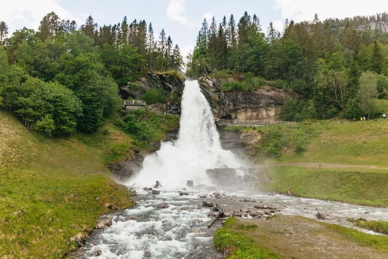 Bergen: Waterfalls of Hardangerfjord Shore Excursion - Steinsdalsfossen: walking behind a waterfall, the moment you came for