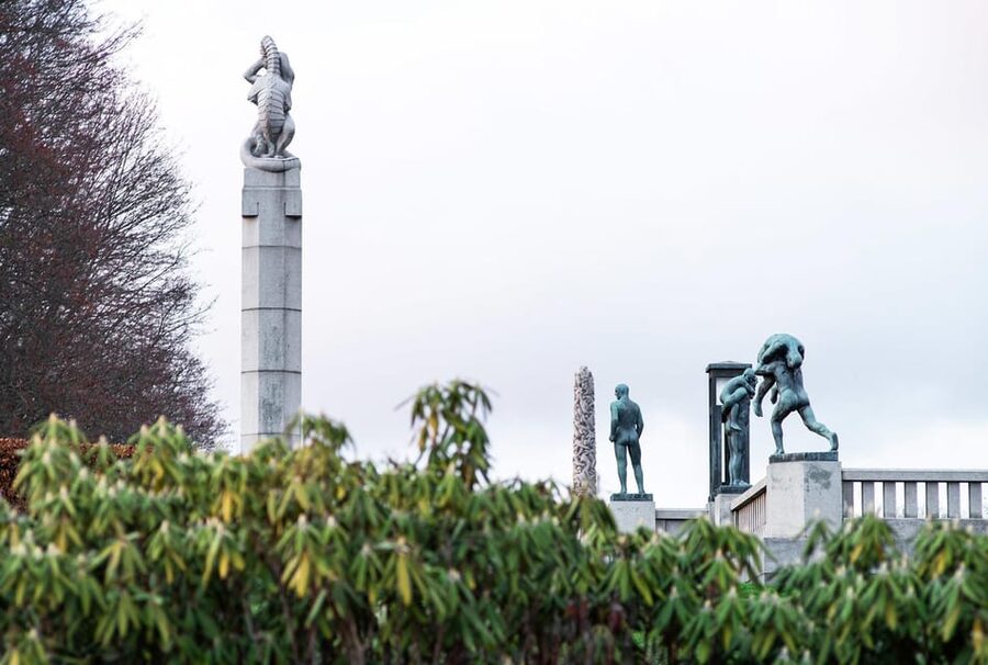 Best of Oslo: Walking Tour with a local guide - Traditional Norwegian food and drink tips, built into the walk