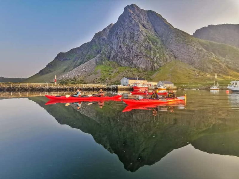 Bøstad: Kayaking Tour in Lofoten with Snacks - What to bring for a wet, windy, great day in Lofoten