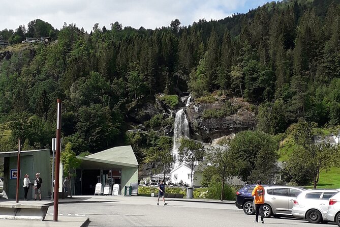 Bride's Veil and Steinsdalsfossen waterfalls with sceneries of Hardanger Fjord - Steinsdalsfossen: The 1699 Earthquake Story Behind the Falls