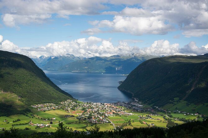 Cidery Day Tour with a Fjord Cruise from Bergen - The Sognefjord cruise to Balestrand: short time, real payoff