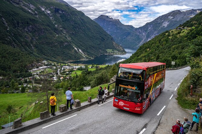 City Sightseeing Geiranger Hop-On Hop-Off Bus Tour - A flexible 24-hour hop-on hop-off in Geiranger