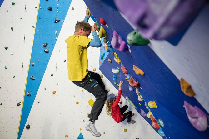 Climb one of Norway's Highest Indoor Climbing Wall - What Happens in Your 1-Hour Intro to Climbing Taster