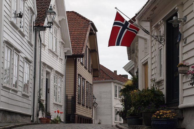 Discover Sensational Stavanger: Self-Guided Audio Tour - Stavanger Concert Hall: starting at the edge of the music park