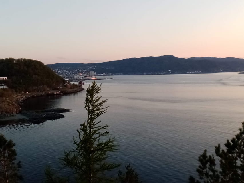 Discovery hike along the Trondheimsfjord - Stop 1: Korsvika, where the hike starts with a purpose