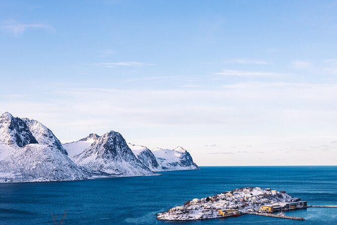 Discovery tour of the island of Senja and Kvaløya from Tromsø - Guide style and the real reason viewpoints feel better