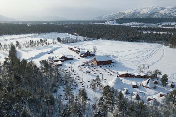 Dog Sled Tour and Husky Cuddles - What the Weather-Dependent Ride Really Means for You