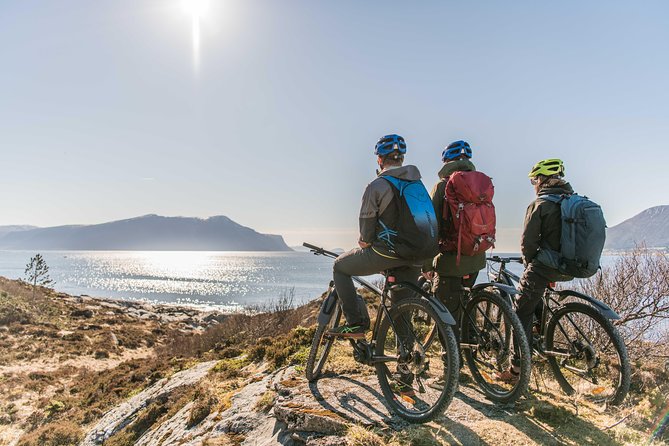 E-bike And Hiking Tour In Ålesund - City time on an e-bike, with a purpose