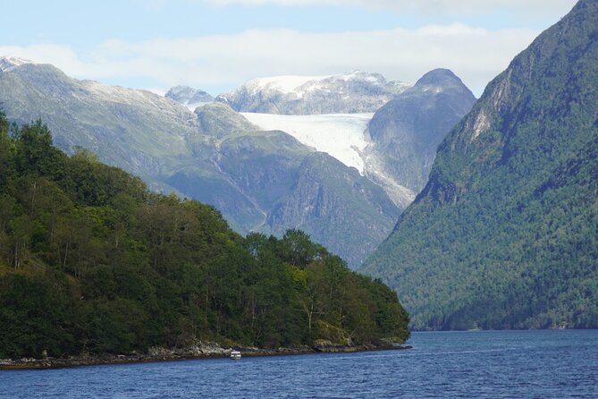Fjord Cruise to Sognefjord and Bøyabreen Glacier - The Fjærlandsfjord Cruise Back to Balestrand: The View You Finish With