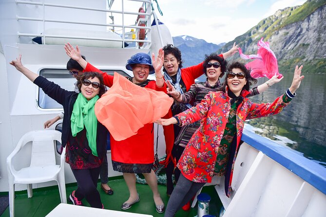 Fjord Sightseeing Tour by Boat in Geiranger - Boat comfort, timing, and what to bring